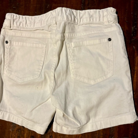 GARNET HILL KIDS GIRLS WHITE SHORTS SUMMER BEACH POOL SIZE 10 - Picture 2 of 4